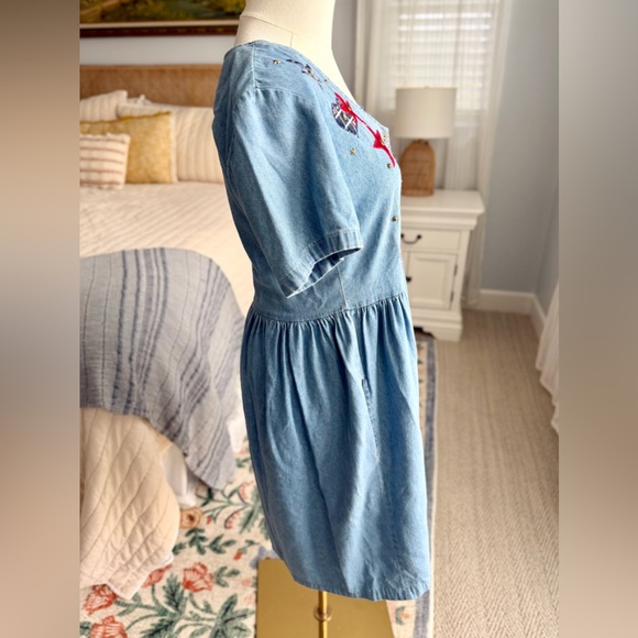 Vintage Denim Dress with Star and Flag Embroidery - Picture 5 of 9